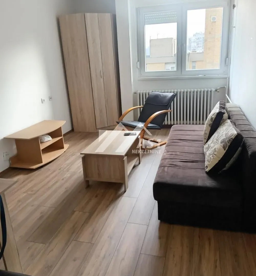 Izdavanje, trosoban stan, 54m², Grbavica, Novi Sad Sve Podlokacije