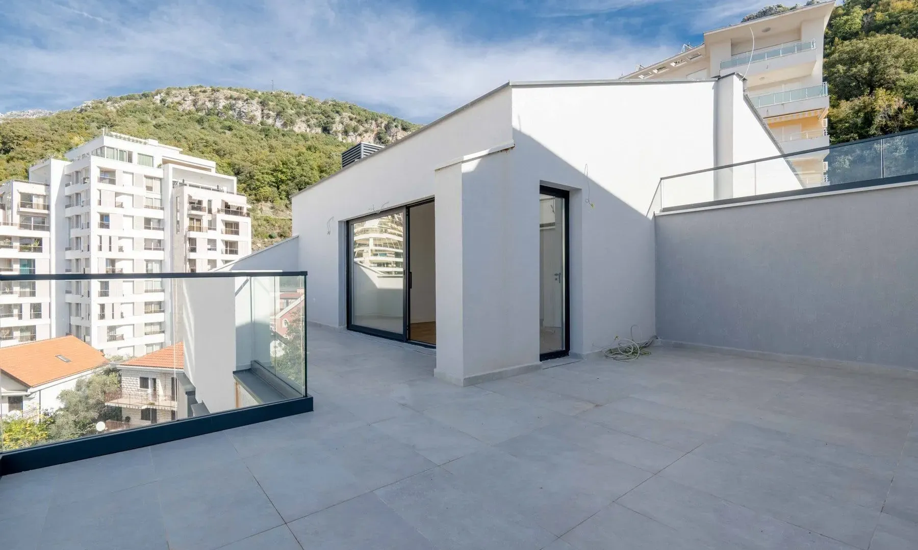 Sale, three bedroom apartment, 204m², Rafailovići, Budva