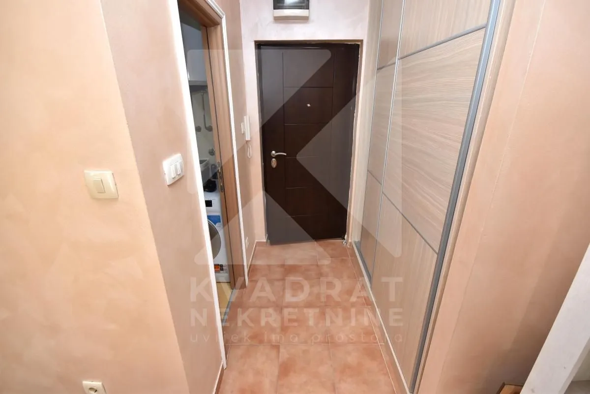 Rent, studio apartment, 30m², Tuški Put, Podgorica