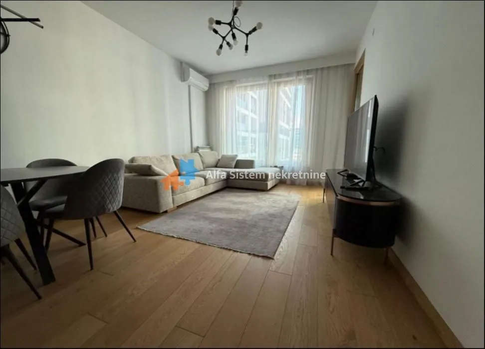 Izdavanje, trosoban stan, 70m², Novi Beograd Blok 65, Novi Beograd Sve Podlokacije