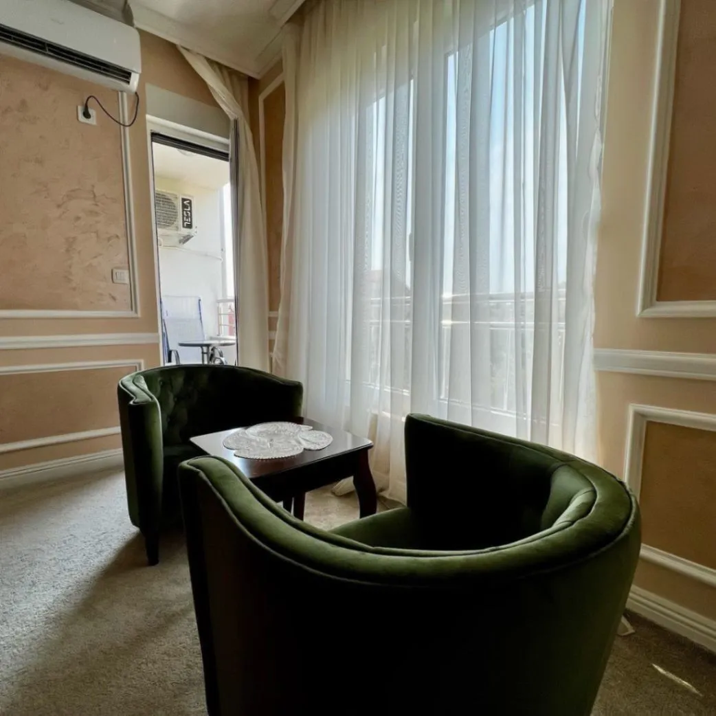 Rent, one bedroom apartment, 43m², Maslinjak, Budva