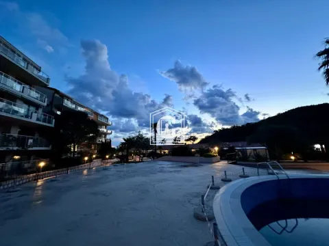 Sale, two bedroom apartment, 77m², Pržno, Budva - image 14