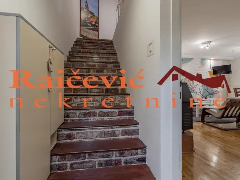 Sale, house, 110m², Zemun Gardoš, Zemun Sve Podlokacije - image 12