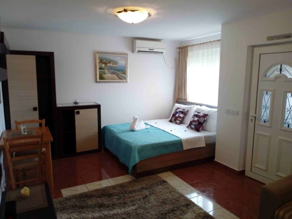 Rent, office space, 40m², Bečići, Budva