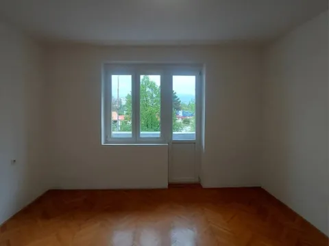 Izdavanje, jednosoban stan, 49m², Centar, Nikšić - image 4