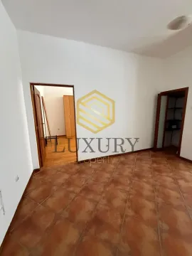 Izdavanje, dvosoban stan, 65m², Centar, Podgorica - image 8