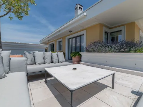 Sale, four bedroom apartment, 600m², Porto Montenegro, Tivat - image 4