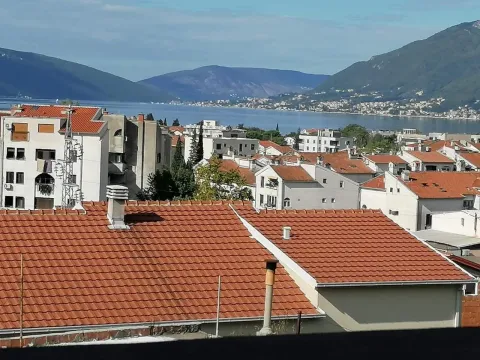 Rent, one bedroom apartment, 48m², Seljanovo, Tivat - image 3
