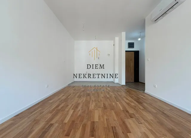 Prodaja, jednosoban stan, 45m², Tološi, Podgorica