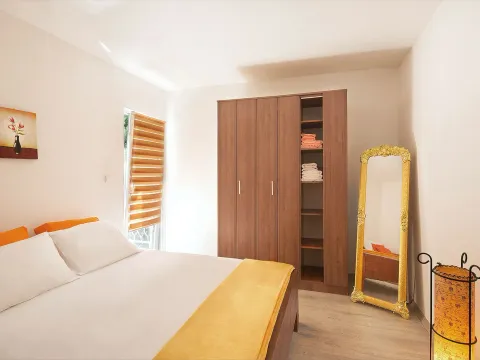 Rent, one bedroom apartment, 45m², Radanovići, Kotor - image 7