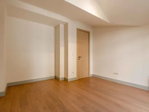 Sale, house, 204m², Podkošljun, Budva - image 13