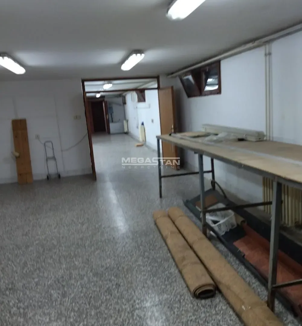 Rent, house, 542m², Bulbulder, Zvezdara Sve Podlokacije