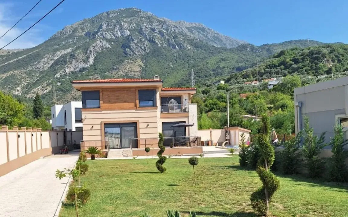 Rent, house, 250m², Bartula, Bar