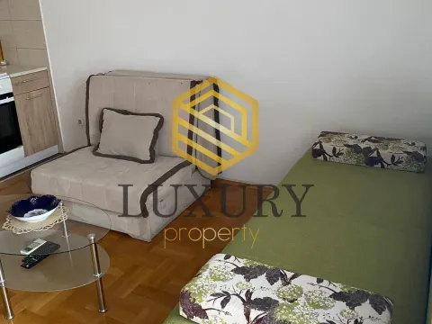 Izdavanje, garsonjera, 29m², Stari Aerodrom, Podgorica - image 6