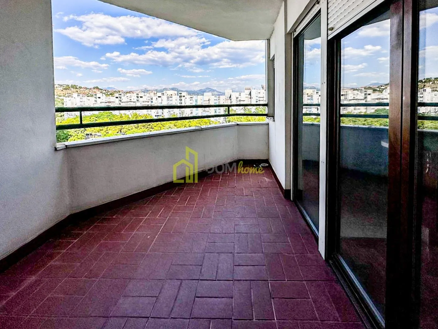 Prodaja, trosoban stan, 105m², Blok 6, Podgorica