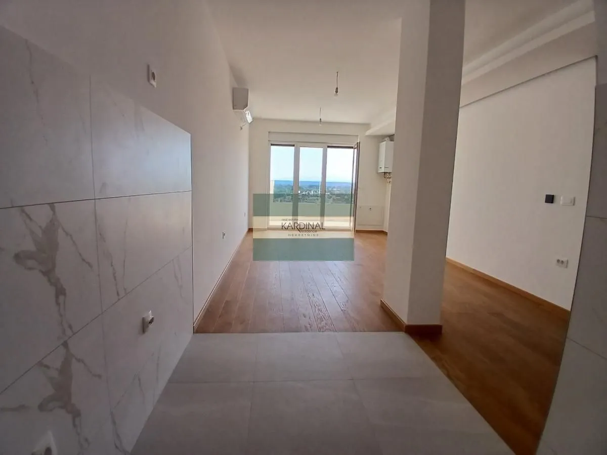 Prodaja, trosoban stan, 69m², Sarina Medja, Jagodina