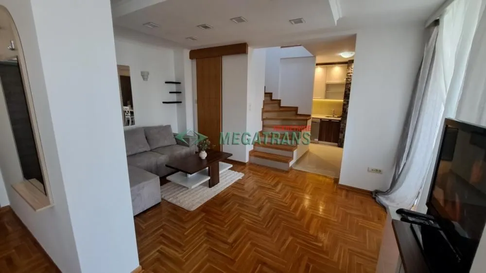 Izdavanje, četvorosoban stan, 103m², Grbavica, Novi Sad Sve Podlokacije