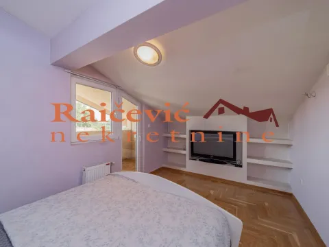 Prodaja, trosoban stan, 84m², Zemun Gornji Grad, Zemun Sve Podlokacije - image 19
