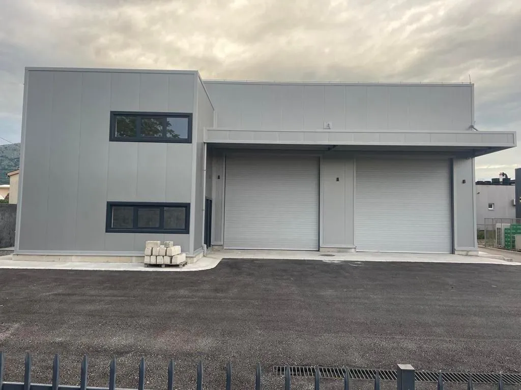 Rent, office space, 300m², Zagorič, Podgorica
