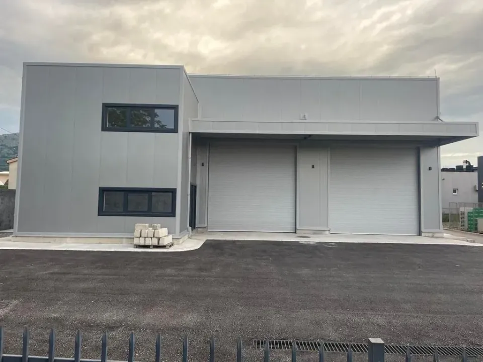 Rent, office space, 300m², Zagorič, Podgorica