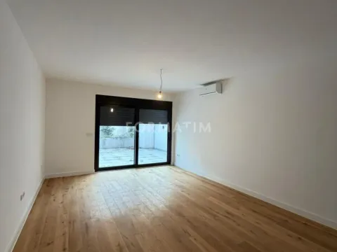 Poslovni prostor in Lekino Brdo