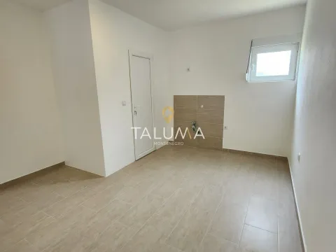 Rent, office space, 56m², Spuž, Danilovgrad - image 5