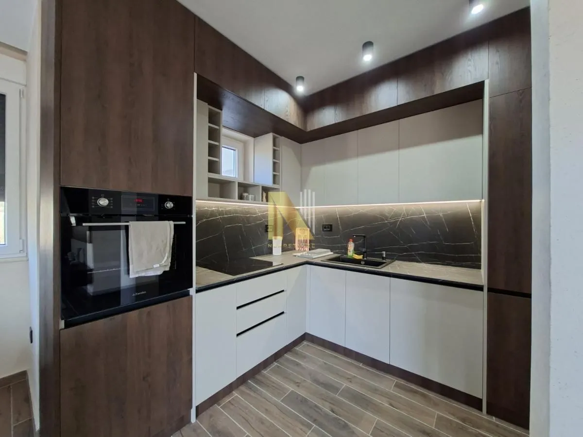 Prodaja, trosoban stan, 97m², Banja Vrdnik, Irig