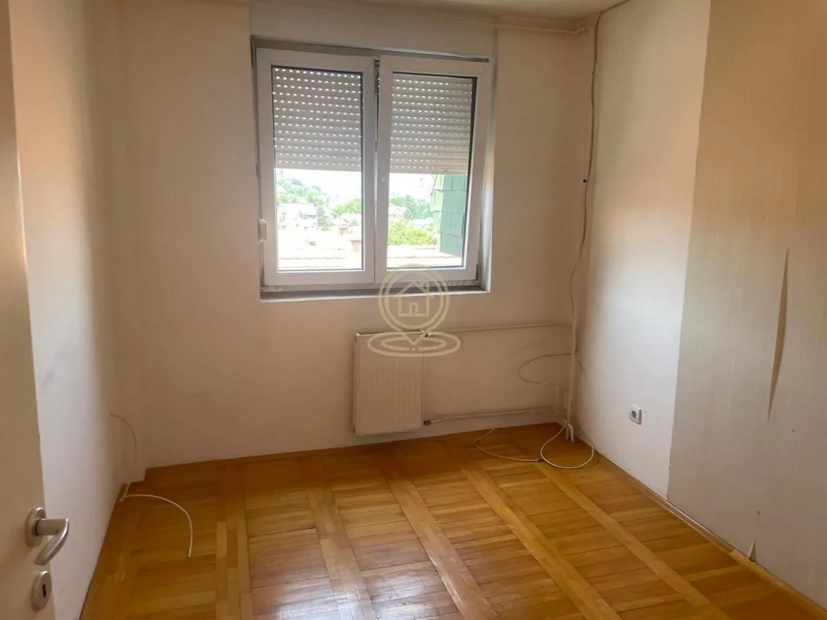 Prodaja, četvorosoban stan, 108m², Palilula, Niš