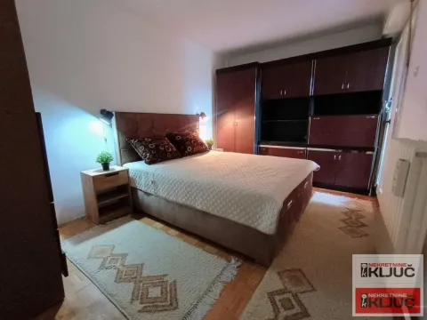 Izdavanje, trosoban stan, 70m², Novo naselje, Novi Sad - image 6