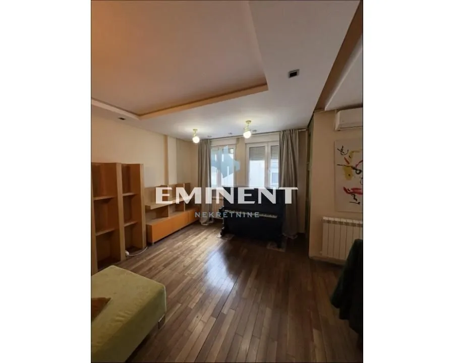 Rent, two bedroom apartment, 64m², Kalenić Pijaca, Vračar Sve Podlokacije