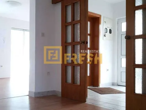 Sale, house, 350m², Stari Aerodrom, Podgorica - image 7