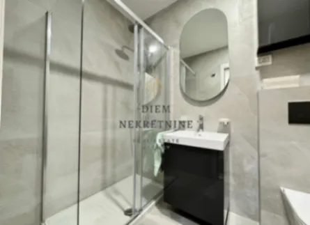 Izdavanje, jednosoban stan, 50m², Central Point, Podgorica - image 10