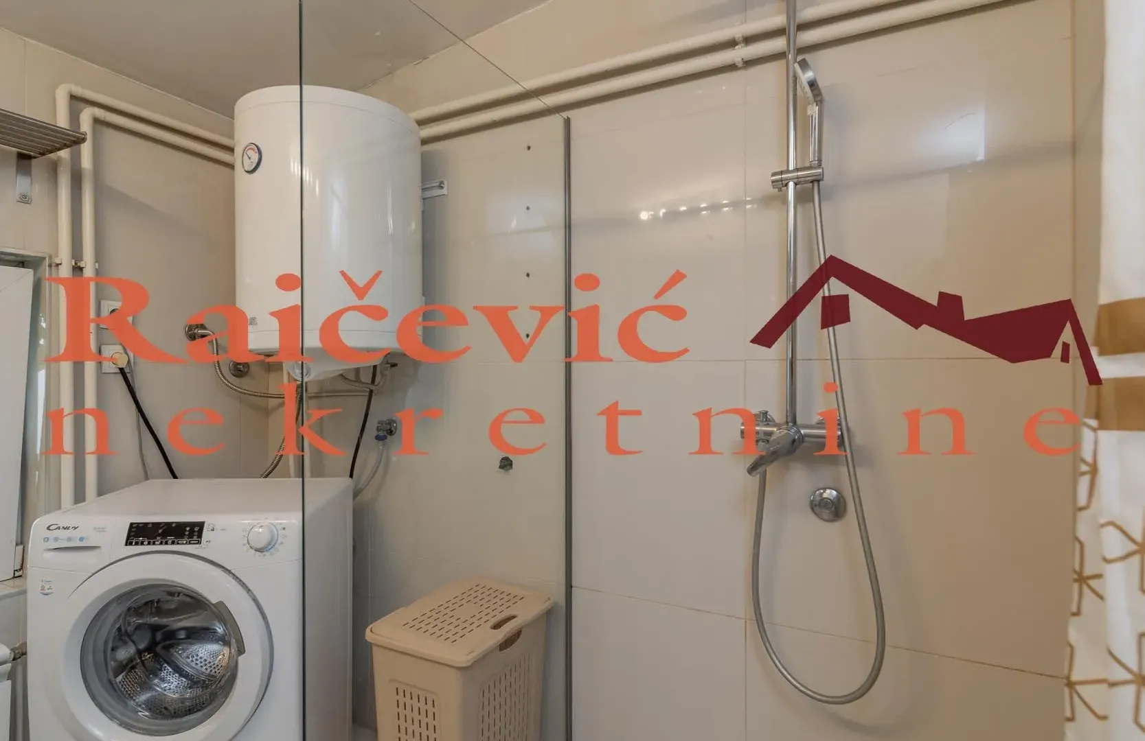 Sale, three bedroom apartment, 82m², Kalenić Pijaca, Vračar Sve Podlokacije