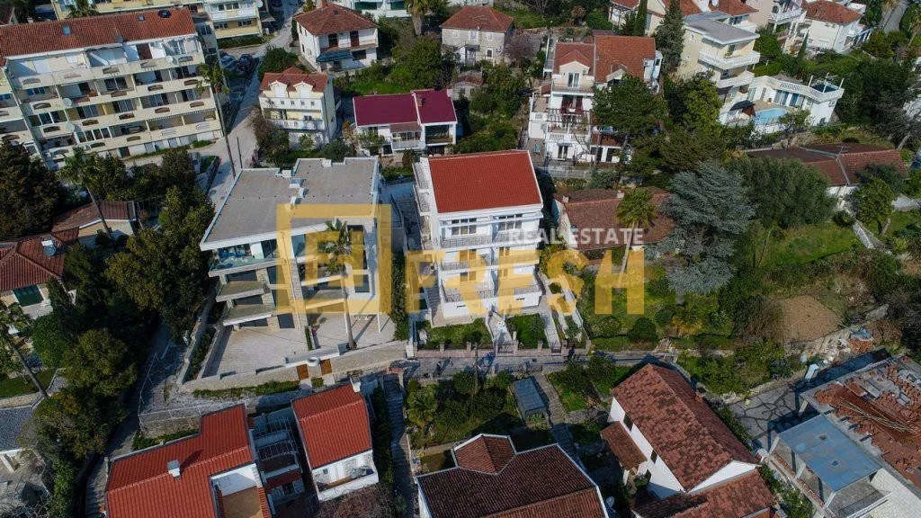 Prodaja, kuća, 200m², Herceg Novi, Crna Gora