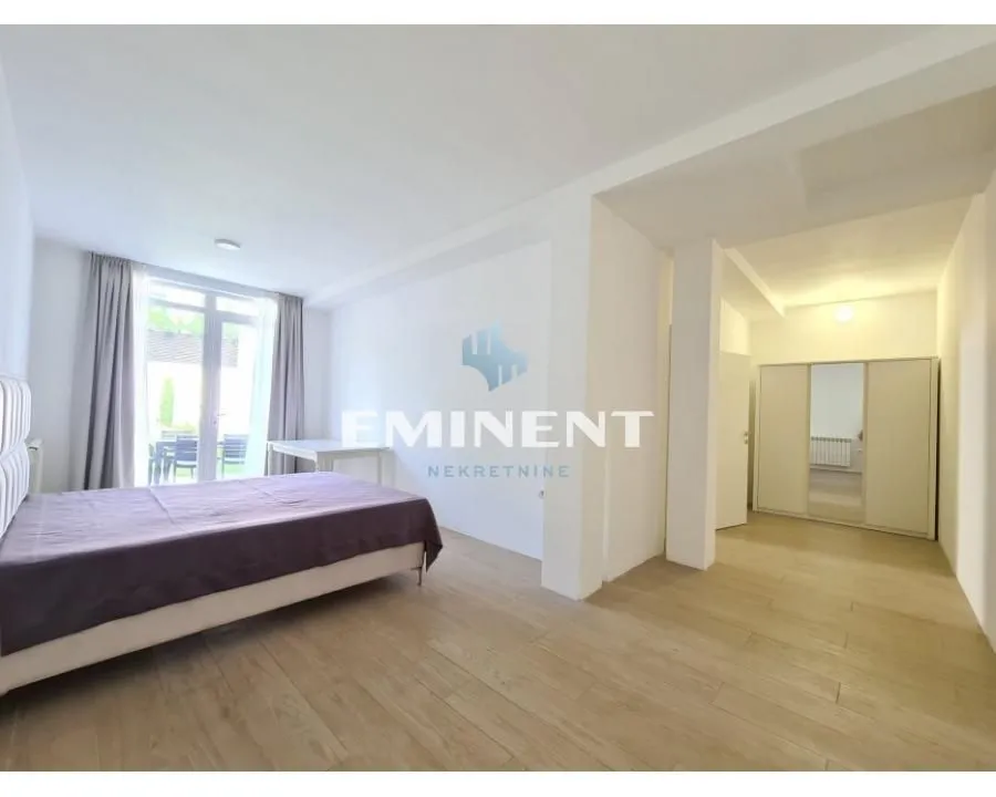 Sale, apartment, 220m², Savski Venac, Beograd