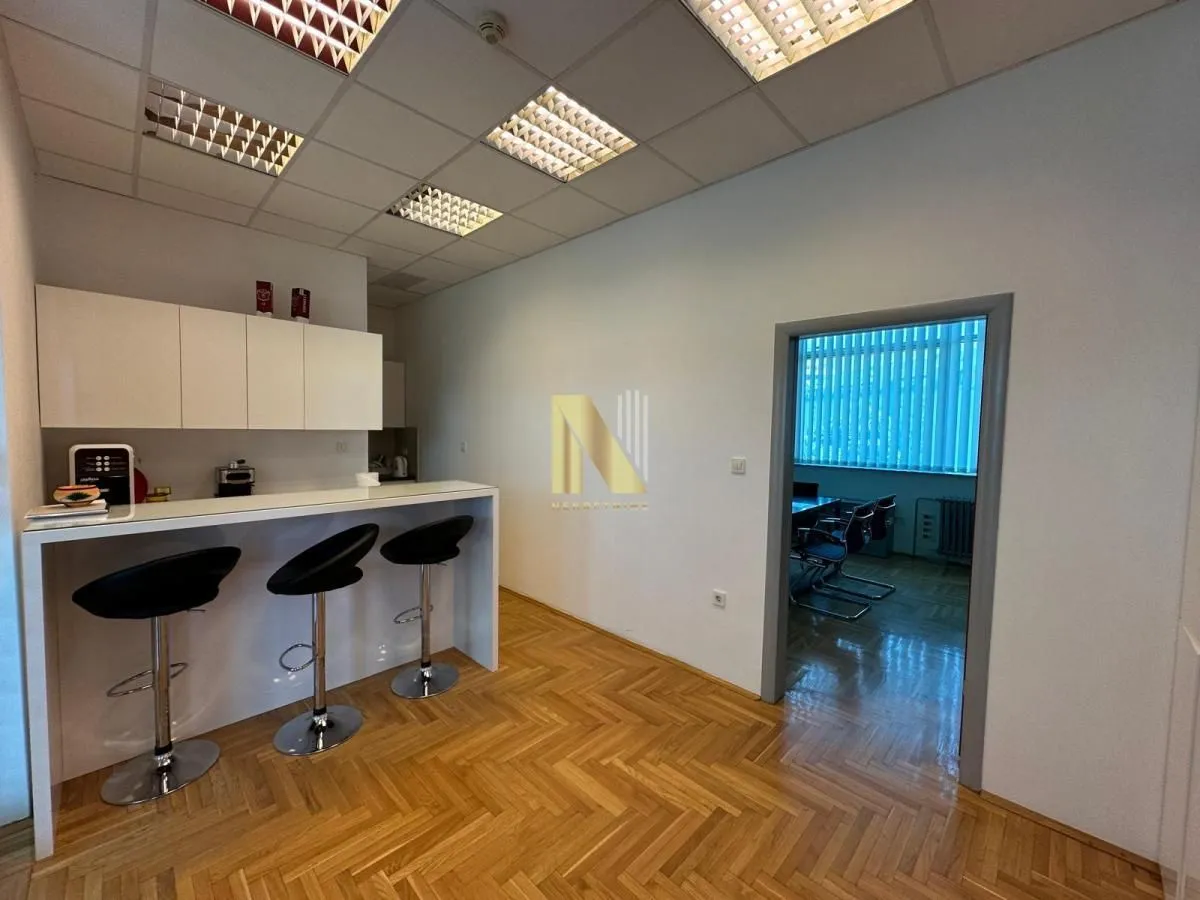 Rent, office space, 95m², Sajmište, Novi Sad