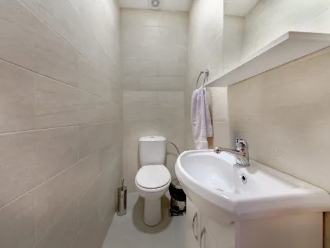 Izdavanje, jednosoban stan, 45m², Pobrežje, Podgorica - image 6