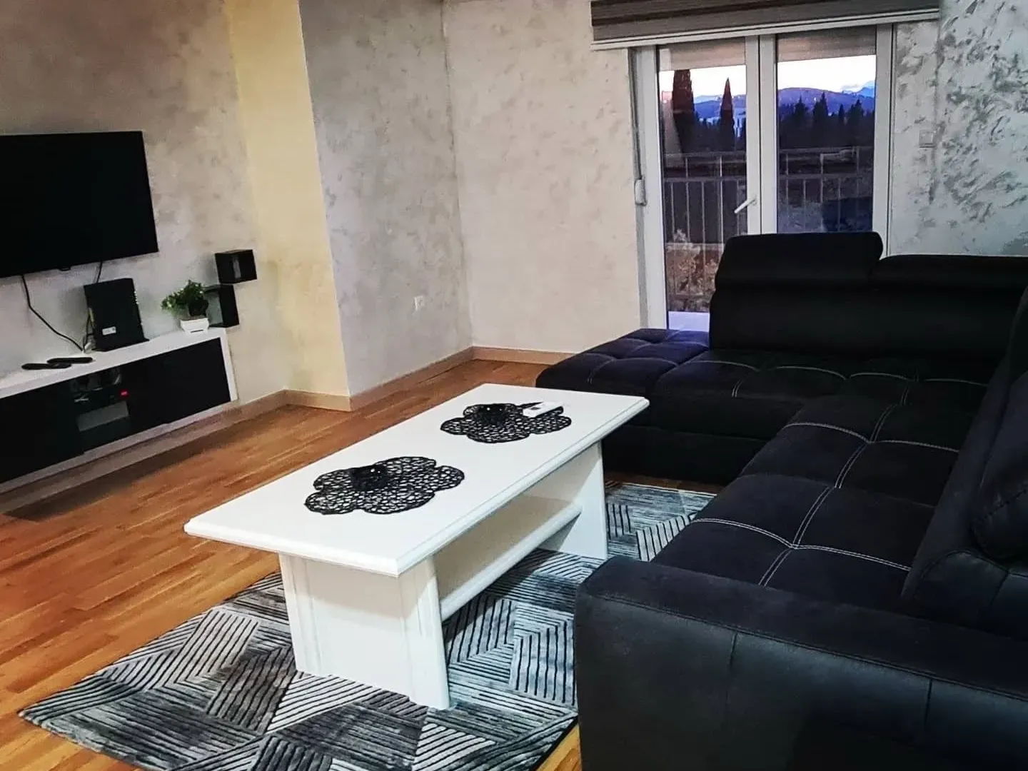 Rent, one bedroom apartment, 54m², Centar, Podgorica