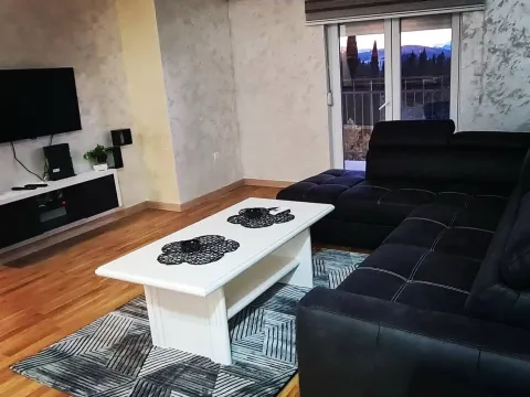 Izdavanje, jednosoban stan, 54m², Centar, Podgorica - image 6