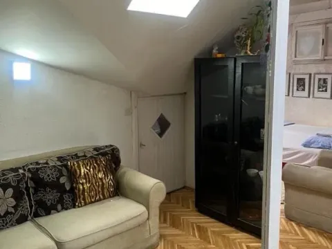 Prodaja, trosoban stan, 80m², Stari Grad, Beograd - image 9