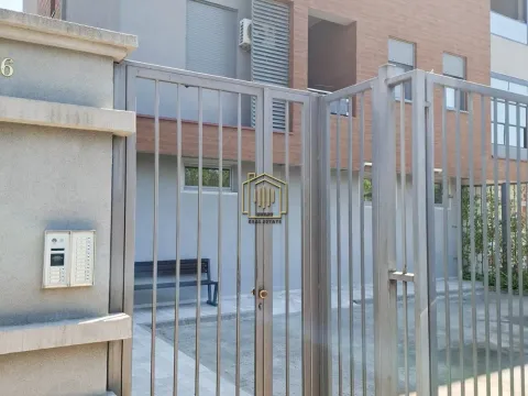 Izdavanje, stan, 30m², Stara Varoš, Podgorica - image 17