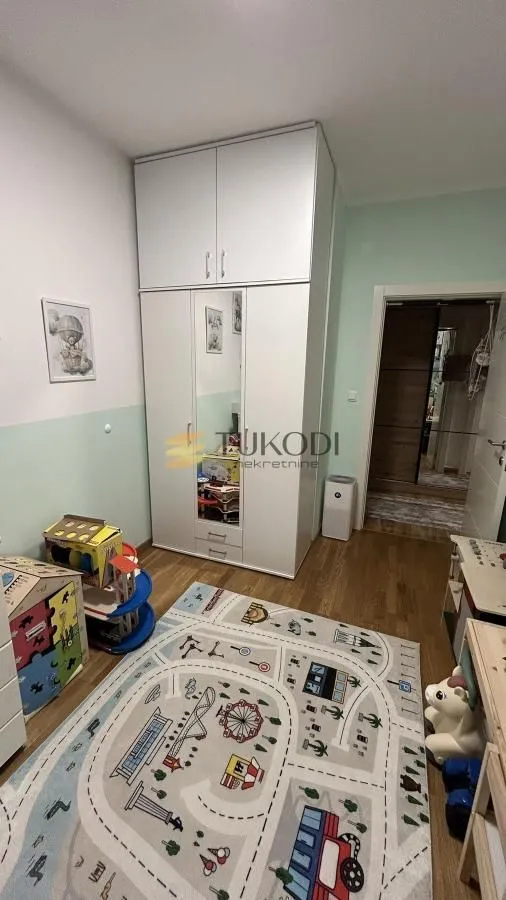 Prodaja, trosoban stan, 59m², Adamovićevo Naselje, Novi Sad Sve Podlokacije
