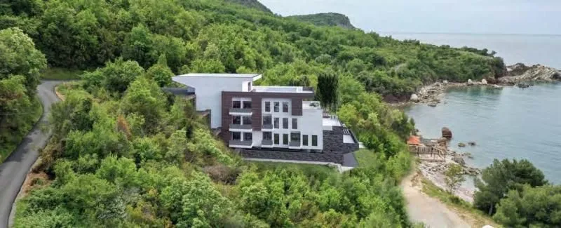 Sale, hospitality venue, 1773m², Budva, Crna Gora