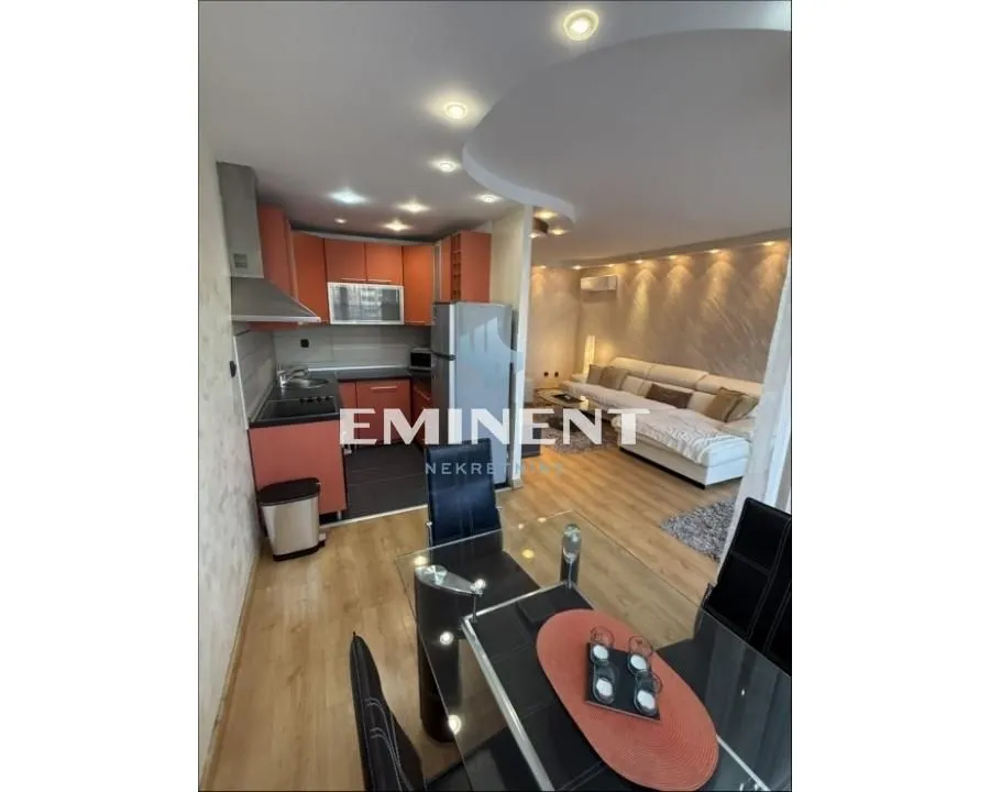 Rent, three bedroom apartment, 80m², Novi Beograd Blok 22, Novi Beograd Sve Podlokacije