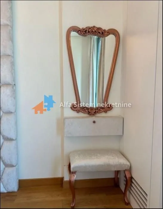 Rent, four bedroom apartment, 147m², Savski Venac, Beograd