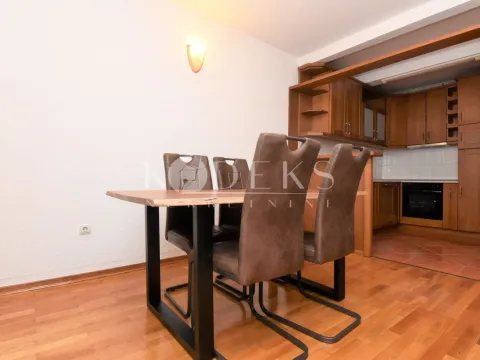 Izdavanje, dvosoban stan, 75m², Stara Varoš, Podgorica - image 18