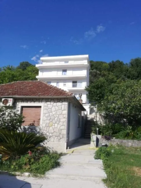 Rent, one bedroom apartment, 40m², Donja Lastva, Tivat