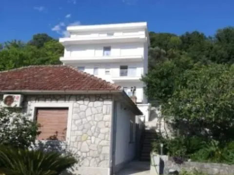 Izdavanje, jednosoban stan, 40m², Donja Lastva, Tivat - image 9