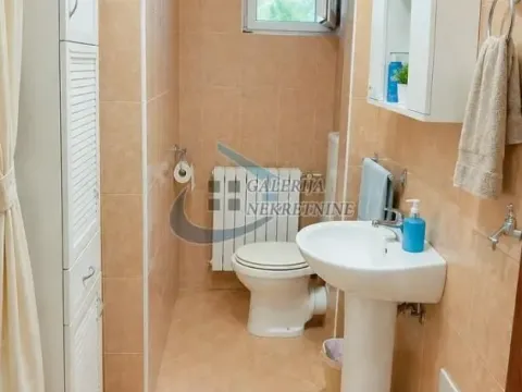 Prodaja, dvosoban stan, 72m², Centar, Inđija - image 12