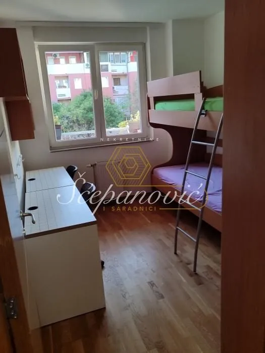 Prodaja, trosoban stan, 63m², Sajam, Novi Sad Sve Podlokacije